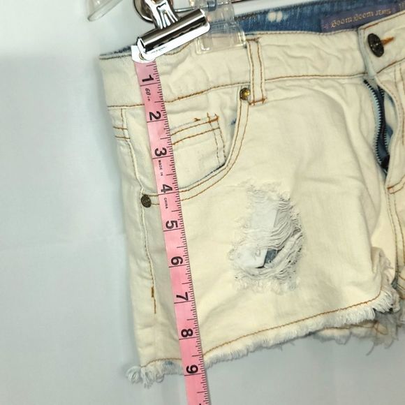 Y2K Fashion: Boom Boom Jean Shorts Sz. 11 - Picture 11 of 13